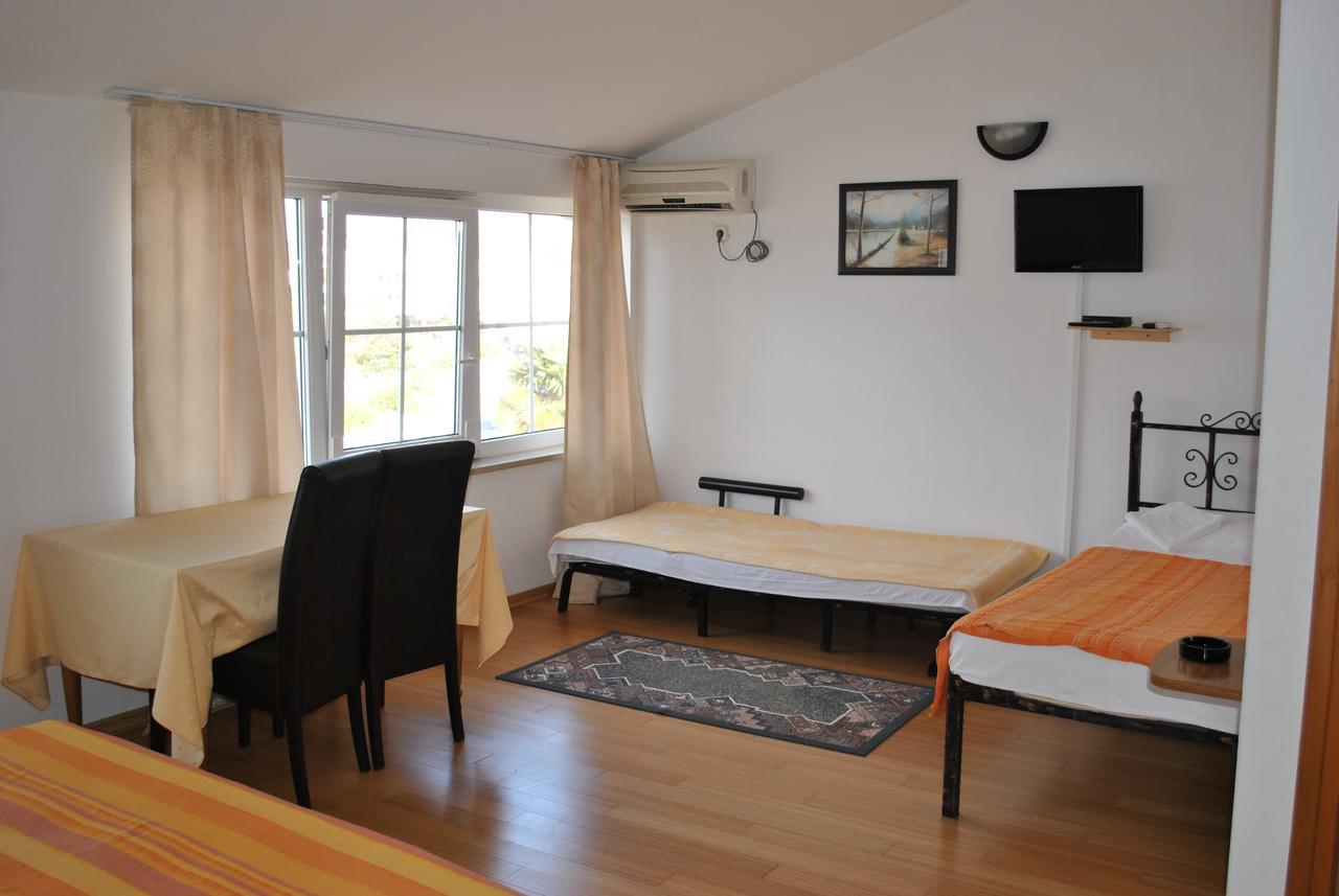 Bed and Breakfast Promenade Медулин Экстерьер фото