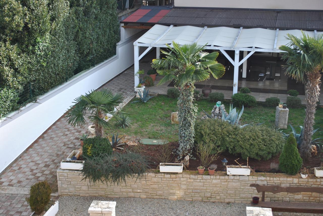 Bed and Breakfast Promenade Медулин Экстерьер фото